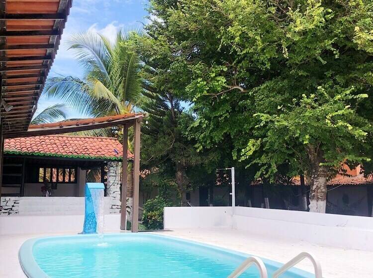 مسافرخانه Pousada Vila Jeri