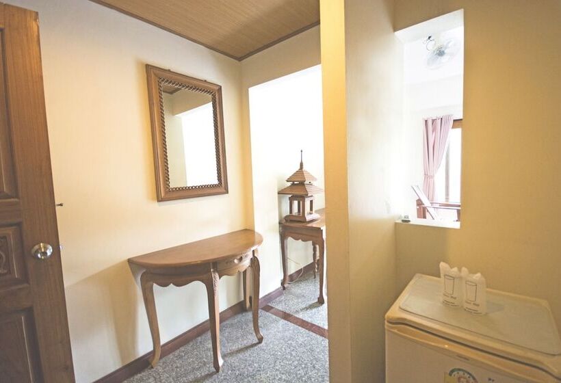 Otel Tak Andaman Resort &