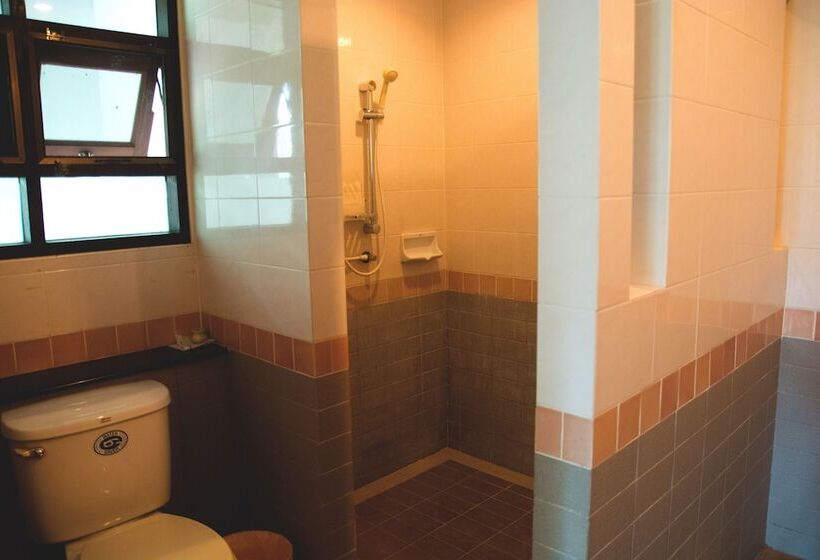 Otel Tak Andaman Resort &