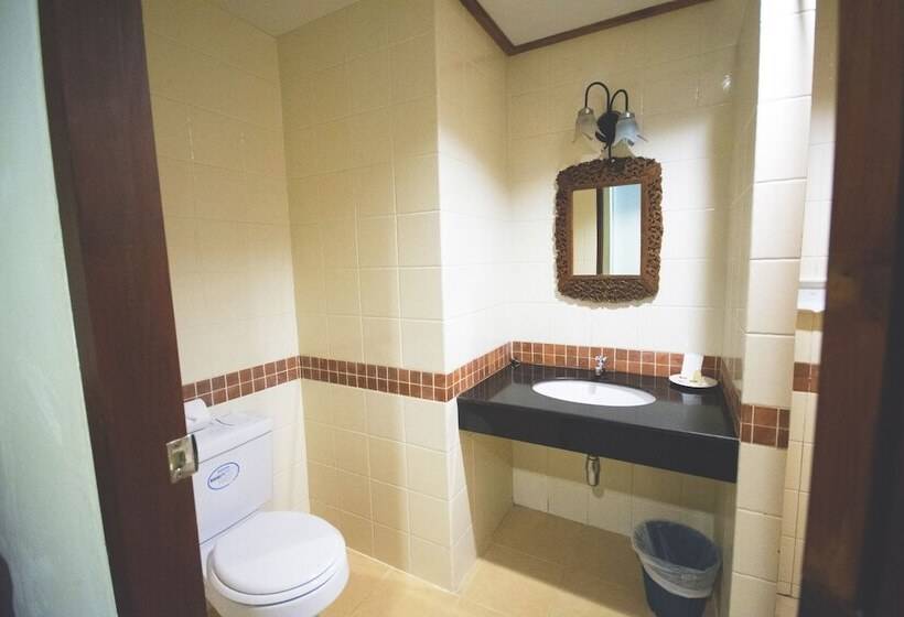 Otel Tak Andaman Resort &