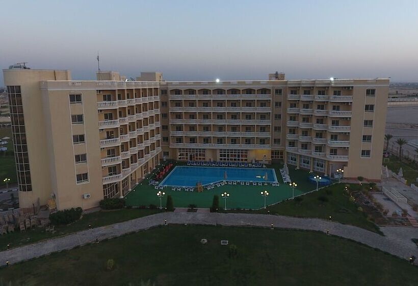 هتل Tolip Family Club Borg El Arab