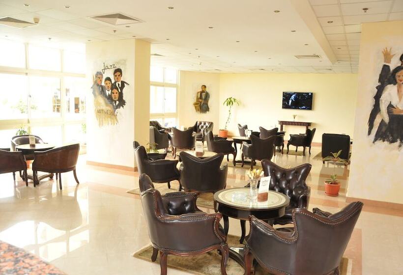 هتل Tolip Family Club Borg El Arab