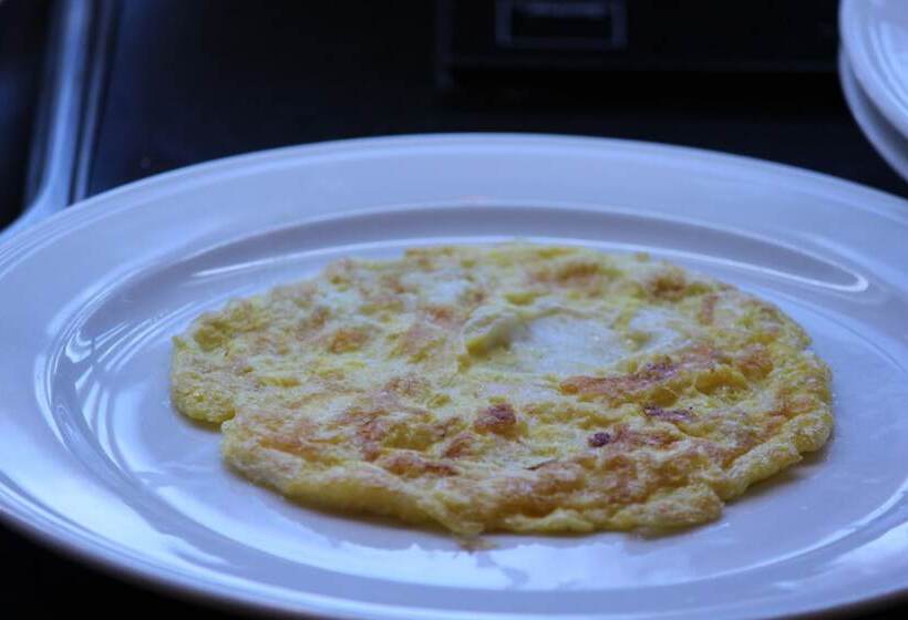 هتل Tolip Family Club Borg El Arab