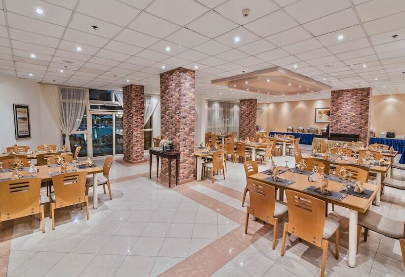 هتل Tolip Family Club Borg El Arab