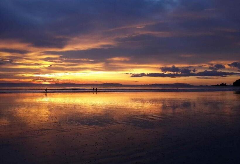 Jj Beach Resort & Jj Seafood