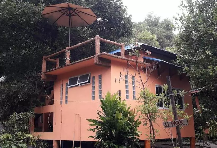 Jj Beach Resort & Jj Seafood