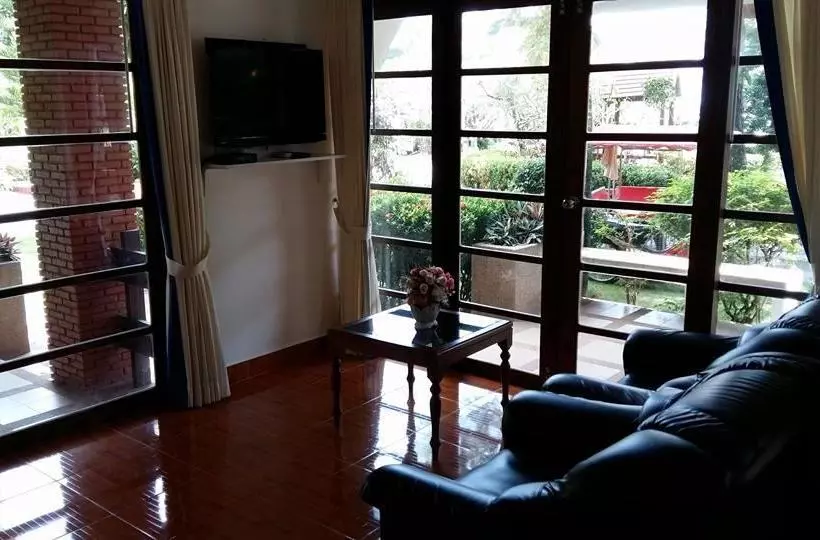 リゾートホテル Phe Samed Villa