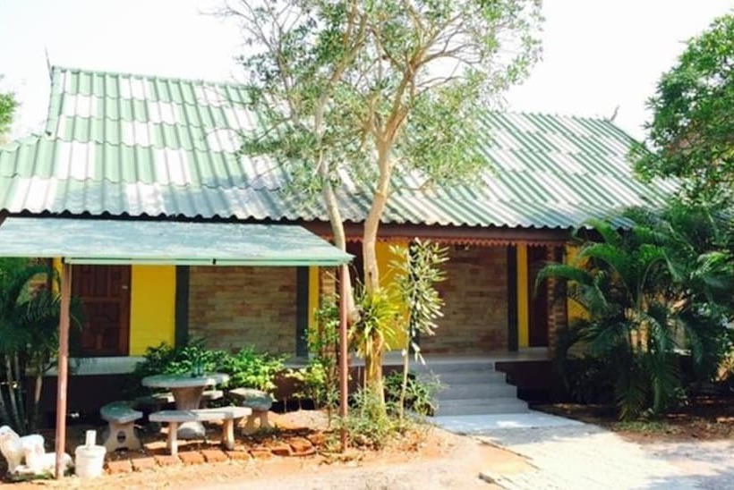 استراحتگاه Aioun At Amphawa