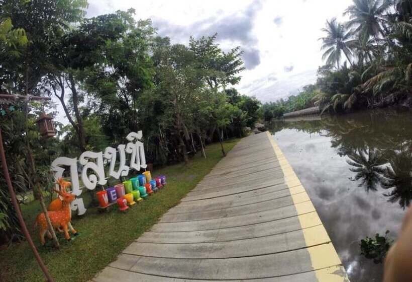 استراحتگاه Aioun At Amphawa