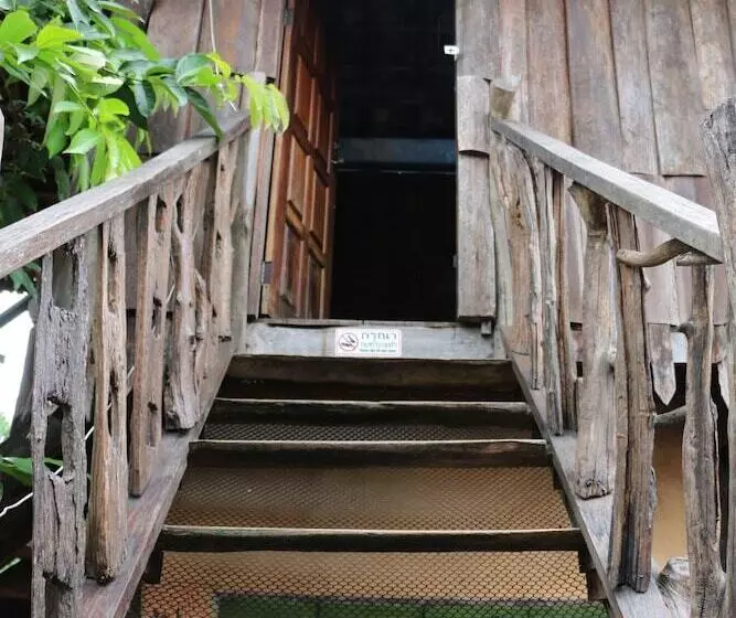 Retkeilymaja Up2u Guesthouse