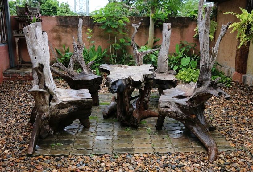 هاستل Up2u Guesthouse