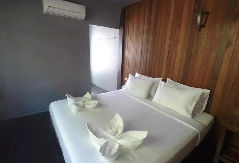 Ao Muong Beach Resort