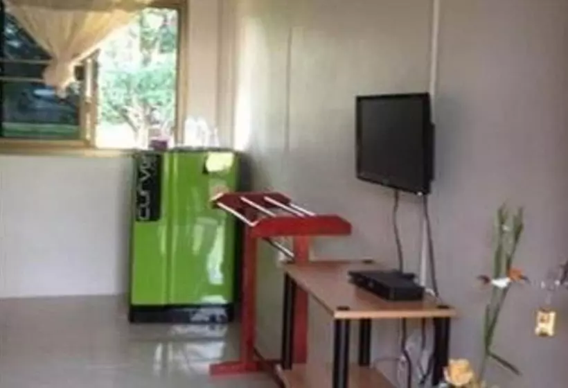 هتل Baan Kiengtalay Samroiyod