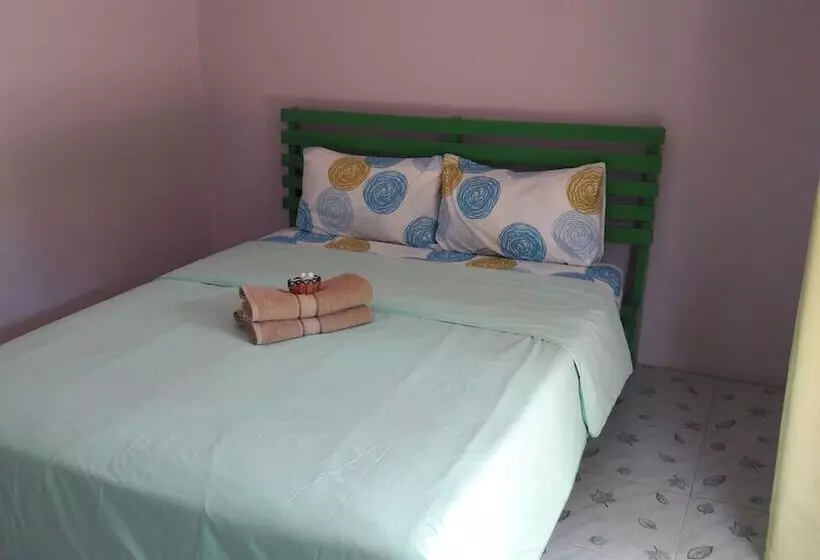 هتل Baan Kiengtalay Samroiyod