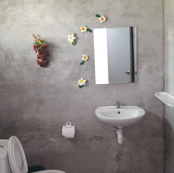 호텔 Baan Kiengtalay Samroiyod