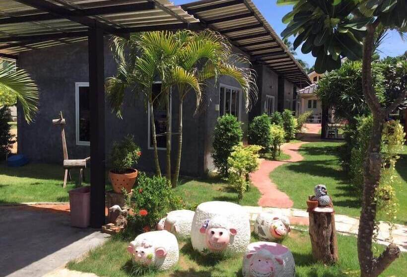 호텔 Baan Kiengtalay Samroiyod