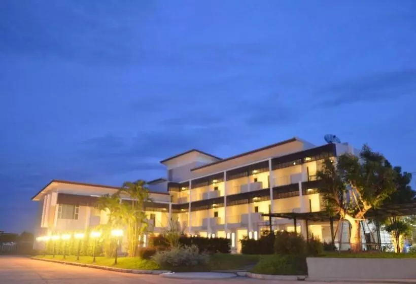 ホテル Bualinn Resort