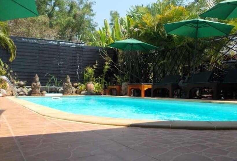 فندق Country View Resort