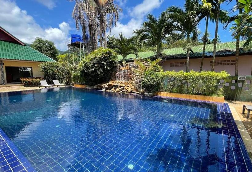 בית מלון כפרי Garden Resort