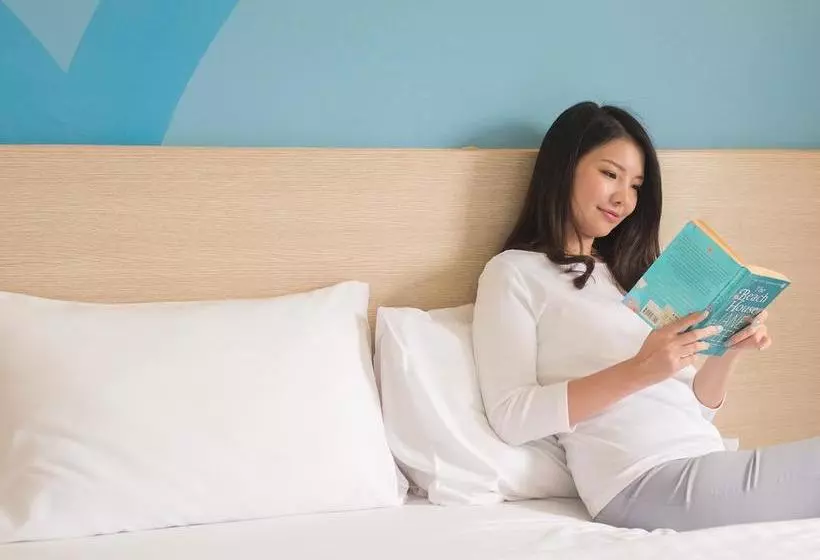 هتل Hop Inn Sakon Nakhon