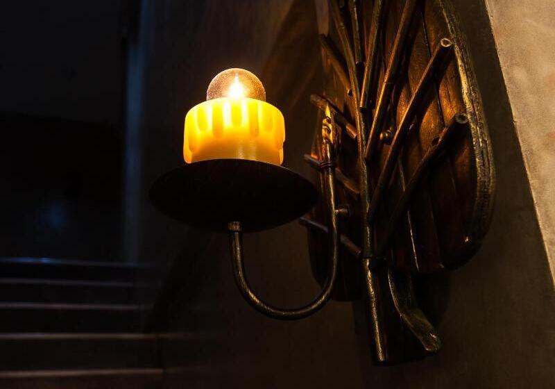 هتل Journey Hostel Surat