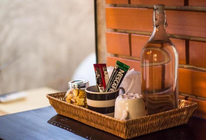 هتل Journey Hostel Surat