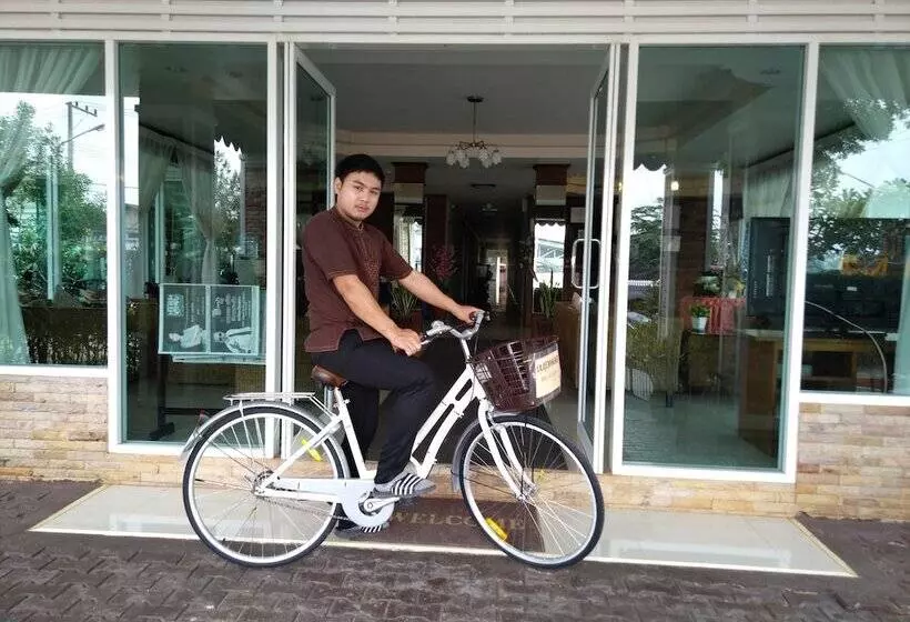 Kyp Khunyuw Place Hotel โรงแรมเควายพี ขุนยูวเพลส ฝาง