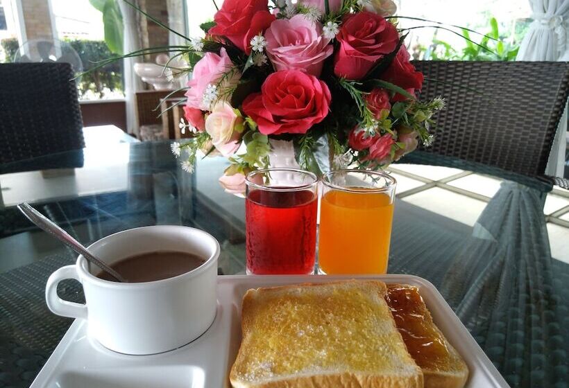 Kyp Khunyuw Place Hotel โรงแรมเควายพี ขุนยูวเพลส ฝาง