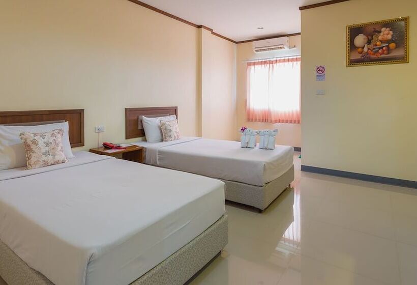 Kyp Khunyuw Place Hotel โรงแรมเควายพี ขุนยูวเพลส ฝาง