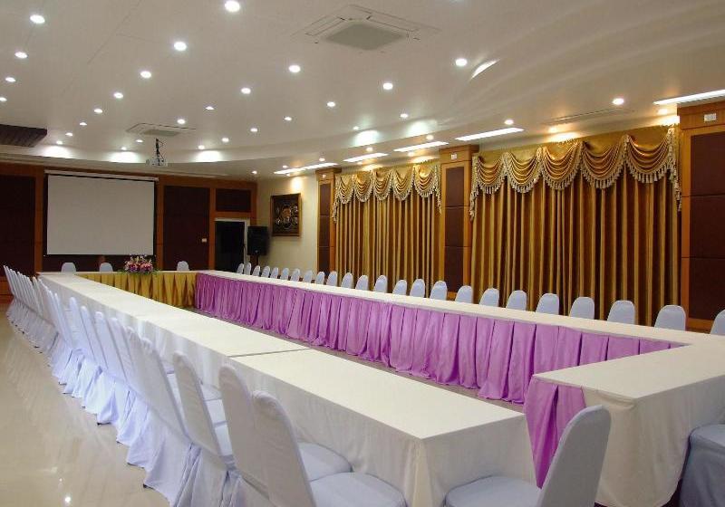 فندق Queen Palace