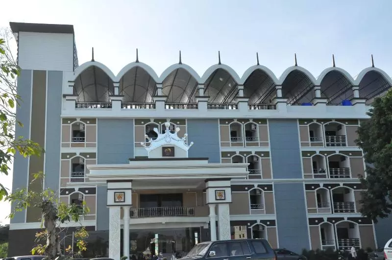 ホテル Queen Palace