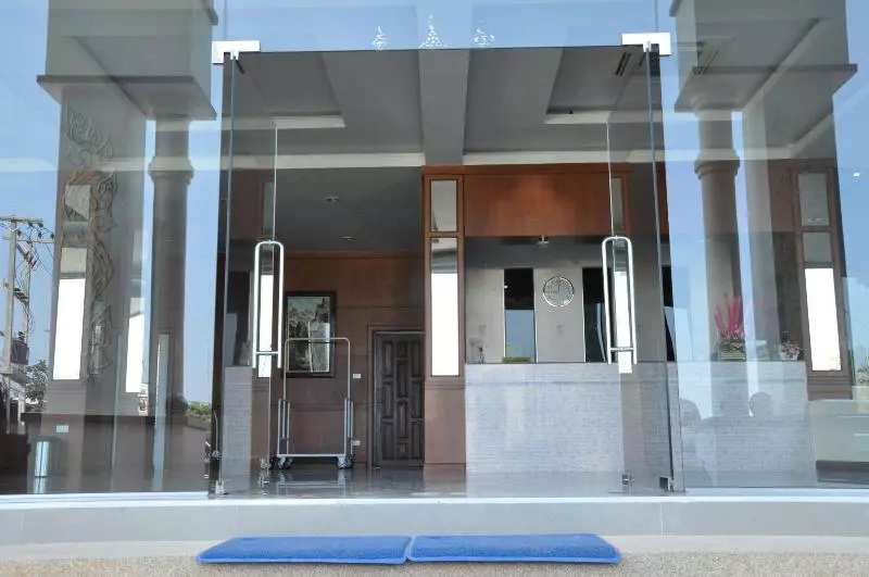 ホテル Queen Palace