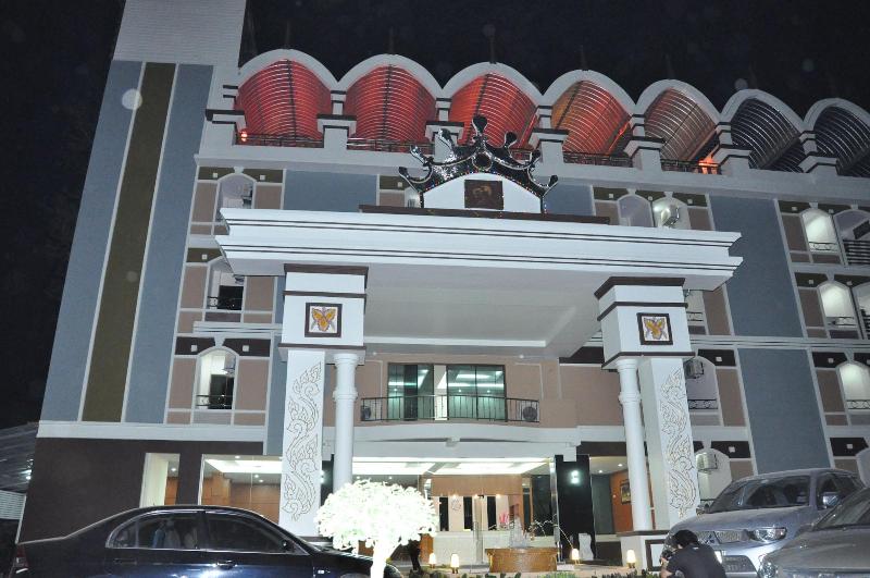 فندق Queen Palace