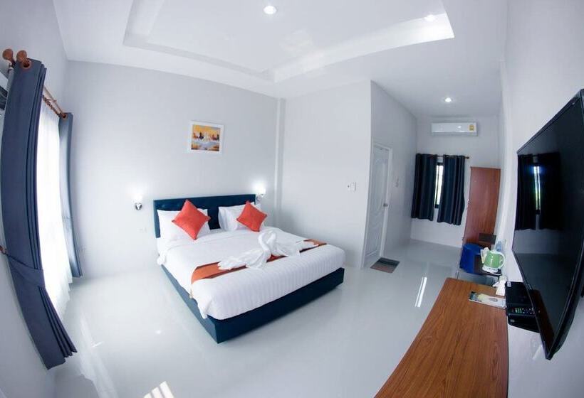 Отель Smile Resort