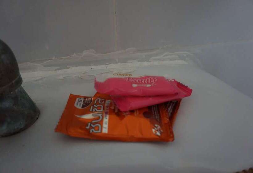 בית מלון כפרי Whiterock Resort Pakchong