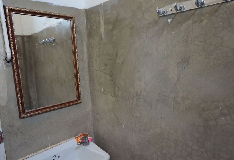 בית מלון כפרי Whiterock Resort Pakchong