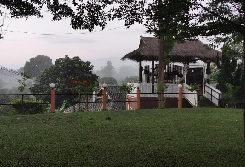 Mon Kiang Dao Resort