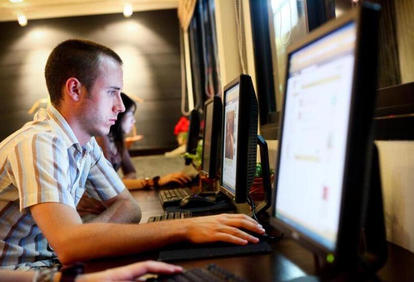 Nappark Hostel @khao San