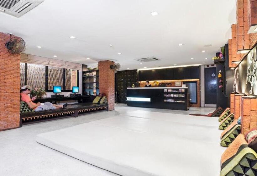 Nappark Hostel @khao San