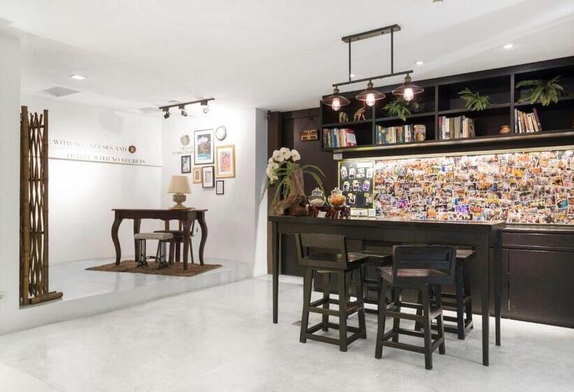 Nappark Hostel @khao San