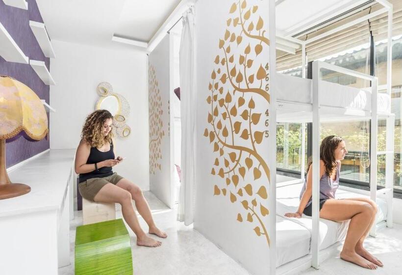 Nappark Hostel @khao San