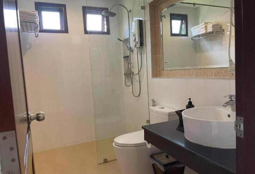 אתר נופש Arthaya Villas   Sha Extra Plus