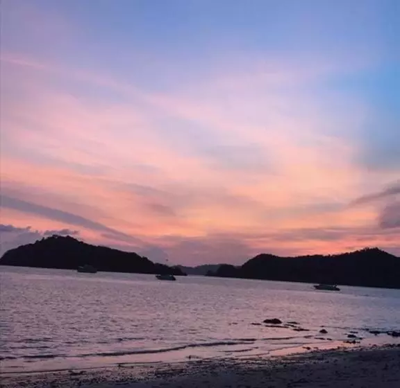 Lomakeskus Red Moon Hideaway