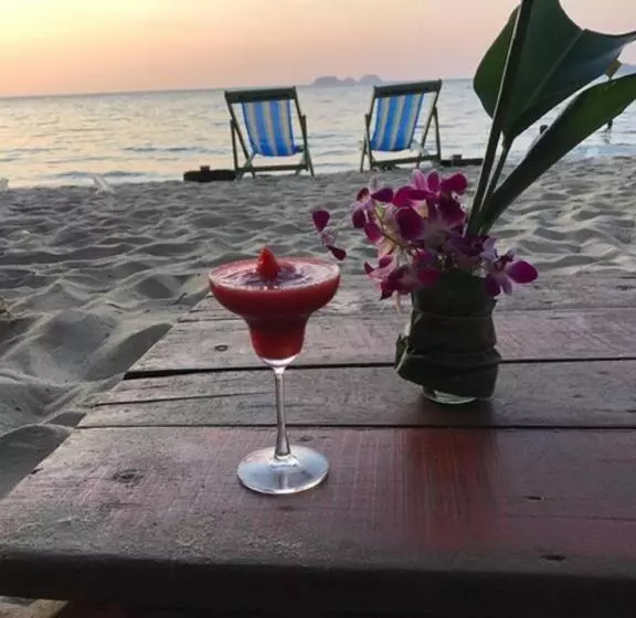 Lomakeskus Red Moon Hideaway