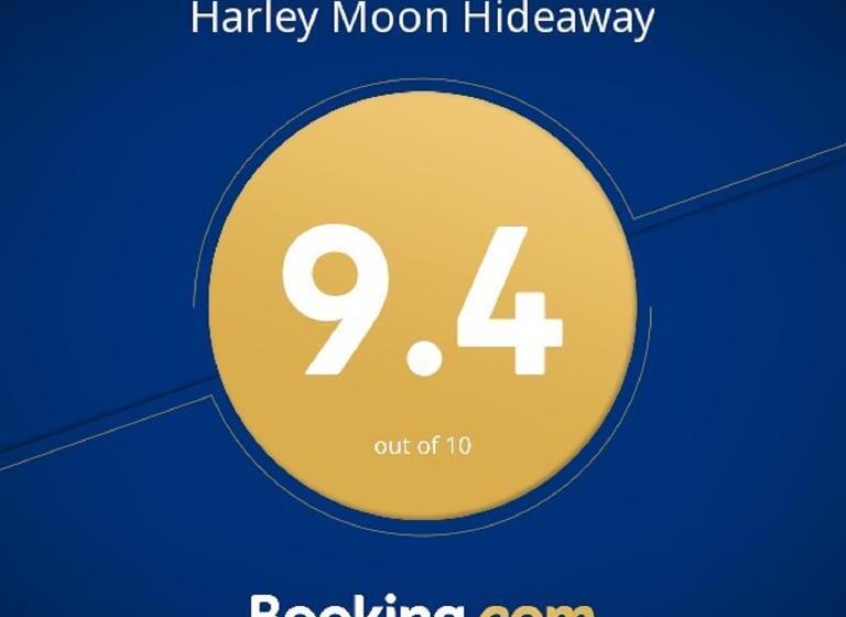 Resort Red Moon Hideaway