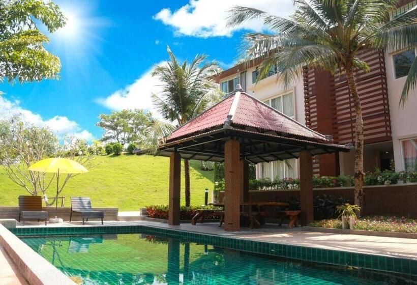 Royal Lee Resort And Spa