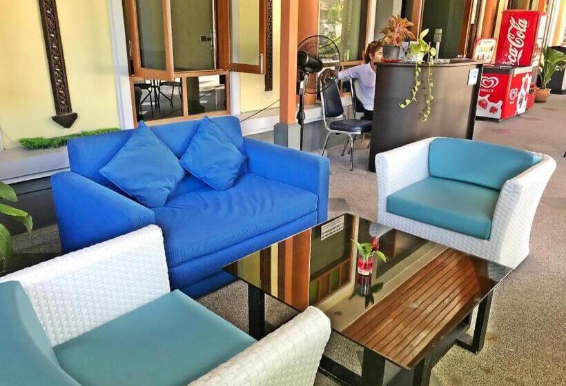 Royal Lee Resort And Spa