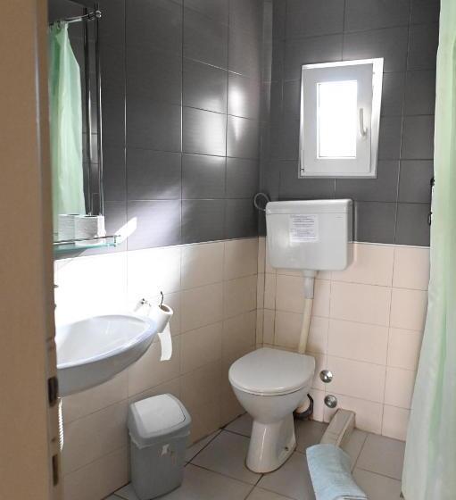 تختخواب و صبحانه Apartments Imper   Imd