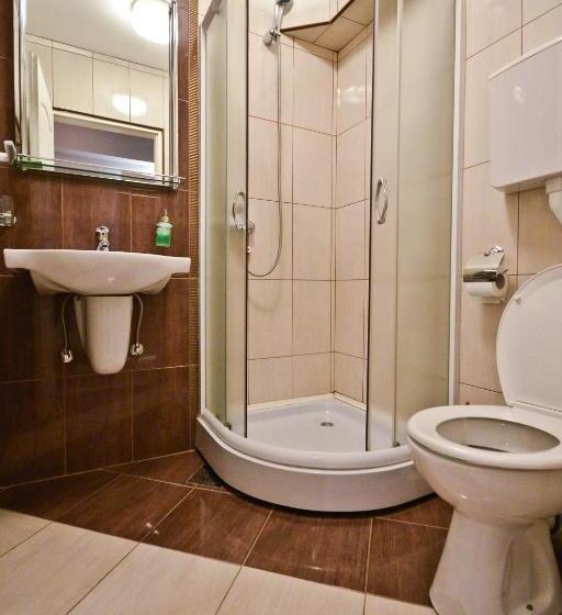 تختخواب و صبحانه Apartments Imper   Imd