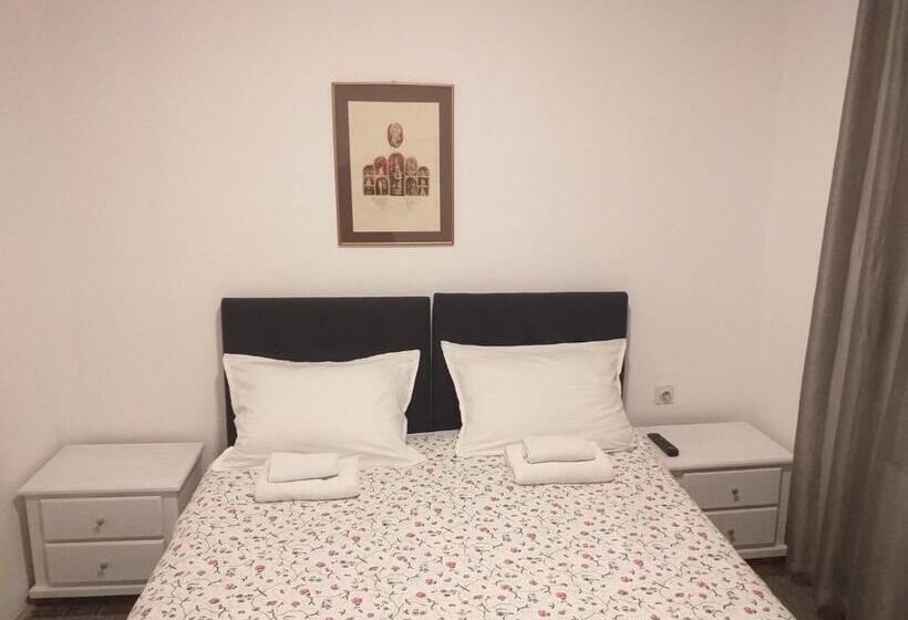 تختخواب و صبحانه Sobe Zeravica Sremski Karlovci